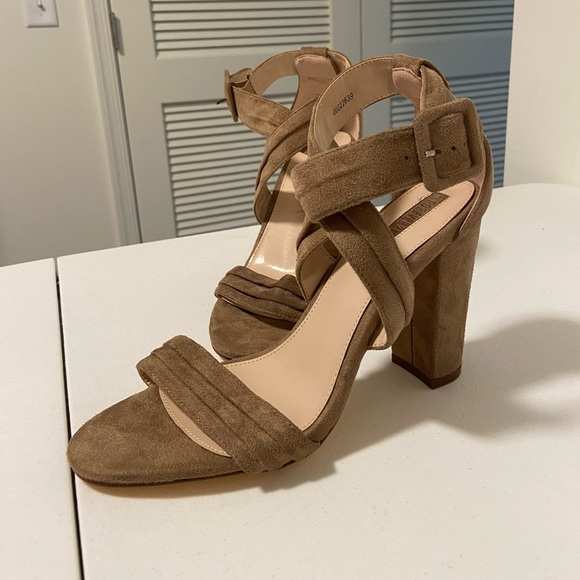 Forever 21 tan suede criss-cross strap‎ heels — size 9 - Picture 1 of 7